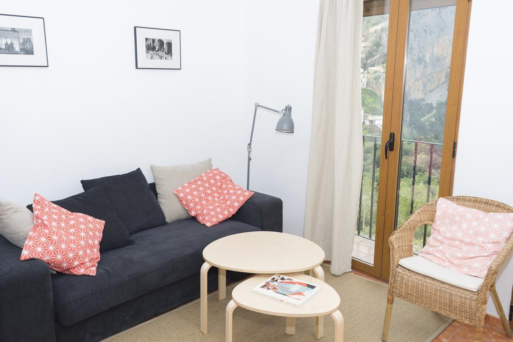 Miralrio Chulilla Apartment ภายนอก รูปภาพ