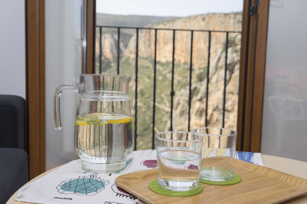 Miralrio Chulilla Apartment ภายนอก รูปภาพ